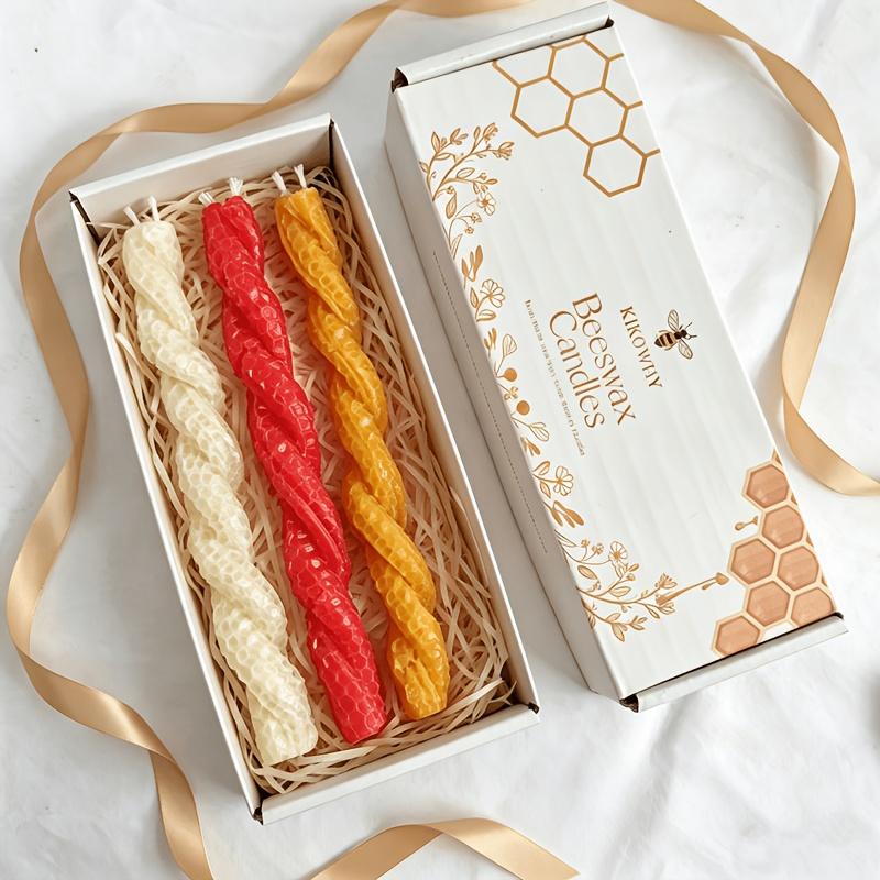 Beeswax Taper Candle - 빨간색과 노란색이 섞인 수제 꽈배기 모양의